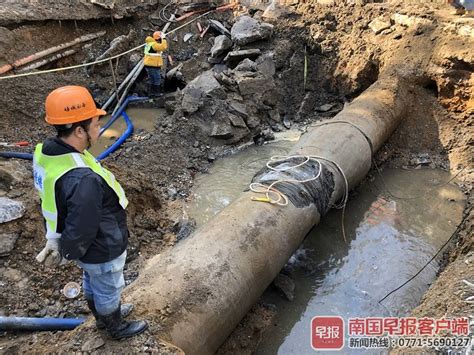 徐州一小区水管被挖断，130多户业主家中停水，供水公司回应……_澎湃号·媒体_澎湃新闻-The Paper