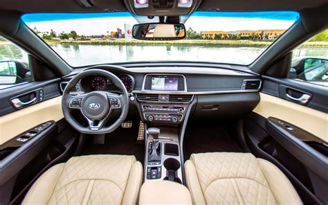 2018 Kia Optima photos - 3/3 - The Car Guide