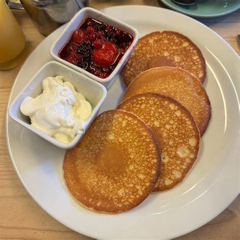 PAMPHILL DAIRY FARM SHOP & RESTAURANT, Wimborne Minster - Restaurant ...