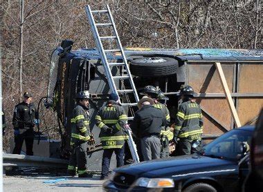 Passengers, witnesses to fatal N.Y. bus crash say driver's account not ...