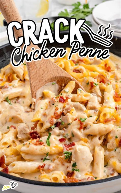 chicken penne garnished with parsley in a skillet | Chicken penne ...
