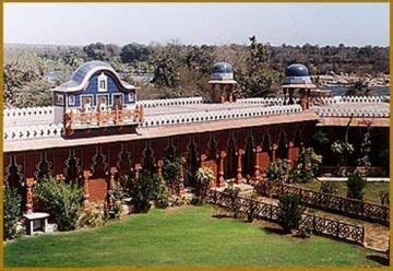 Best 4 Days Madhya Pradesh Romantic Trip Package | Madhya Pradesh Trip ...