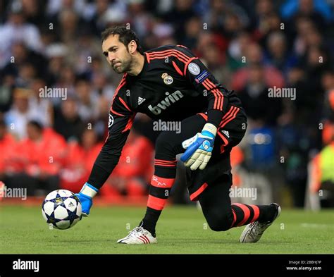Real madrid goalkeeper diego lopez hi-res stock photography and images ...