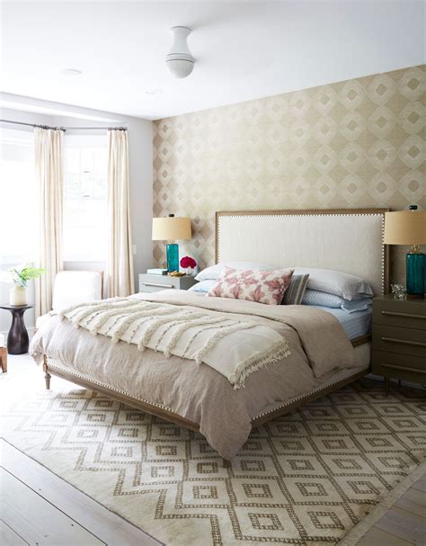 13 Beautiful Bedroom Wallpaper Ideas