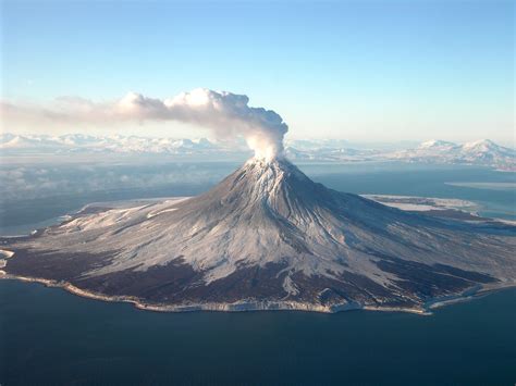 Global environment catastrophes or mass extinctions allow life on Earth ...