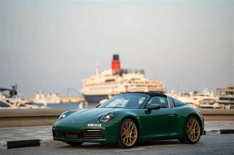 Rent Porsche 911 Targa Green in Dubai - Sportscars - Octane.Rent