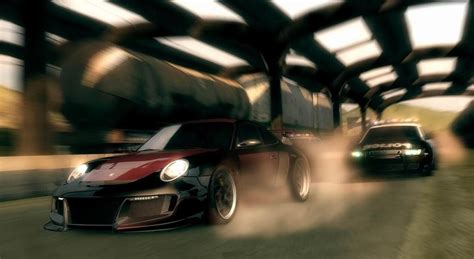 《极品飞车14：热力追踪3》游戏截图 - 跑跑车单机游戏网