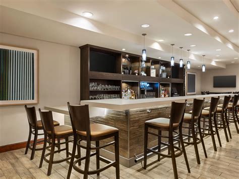 Maryland Hotel with Indoor Pool near Rio Gaithersburg | Holiday Inn ...