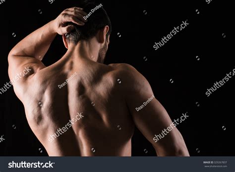 Man Back View 的图像结果