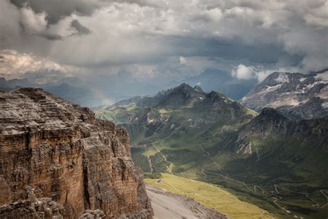 山风雨如磐的天气， Val di Fassa，意大利白云岩风景名胜免费下载_jpg格式_5616像素_编号42435057-千图网