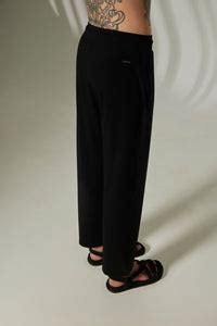 Aero Straight Fit Yoga Pants Midnight Black - Versatile & Sleek | yamayoga