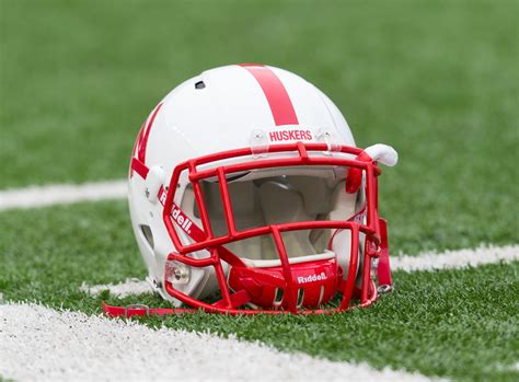 Nebraska football commitment runs 4.39, plus more Huskers news