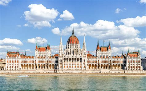 Hungarian Parliament Audio Guided Tour Budapest | Instant Entry
