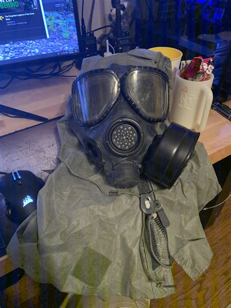 US M40/42 field protective mask and hood. Only cost me $50! : r/gasmasks