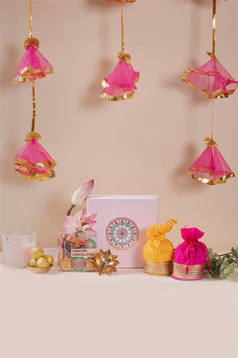 Diwali Gifts - Diwali Gift Hampers & Baskets Online in India 2023 ...