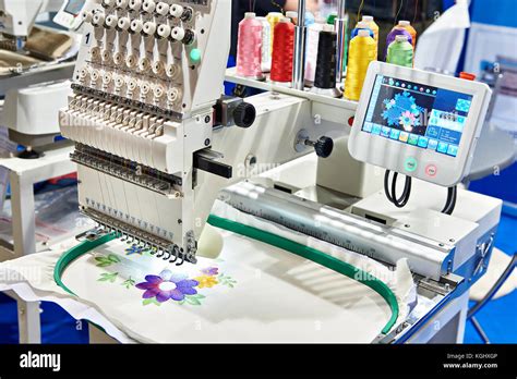 Embroidery Machine 的图像结果
