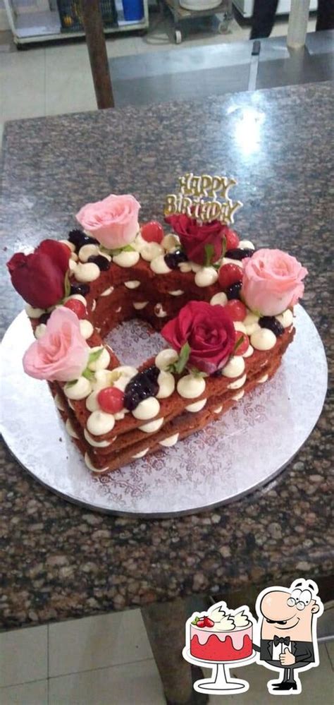 Menu at Vaz Bakery, Vasco da Gama