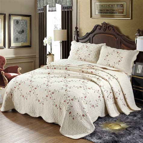 Amazon.com: vctops 3-Piece Elegant Floral Embroidered Bedspread ...