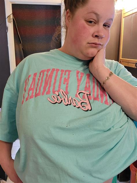 I’m the girl next door : r/NewOnlyfans102