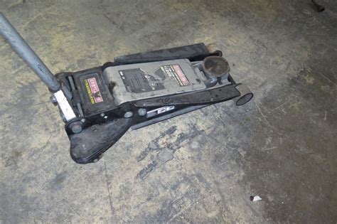 Craftsman Professional 4 Ton Low Profile Floor Jack