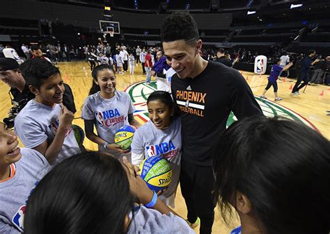 Devin Booker Sister Disability - Phoenix Suns All-Star Devin Booker ...