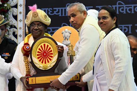 Press Release:Press Information Bureau