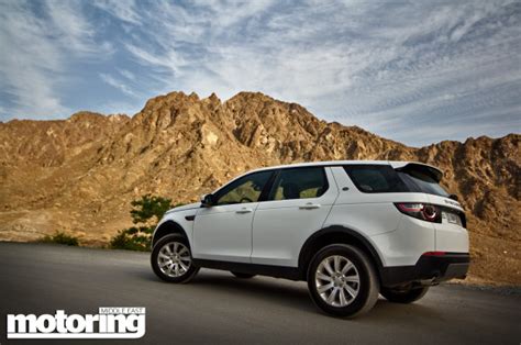 2015 Land Rover Discovery Sport video reviewMotoring Middle East: Car ...