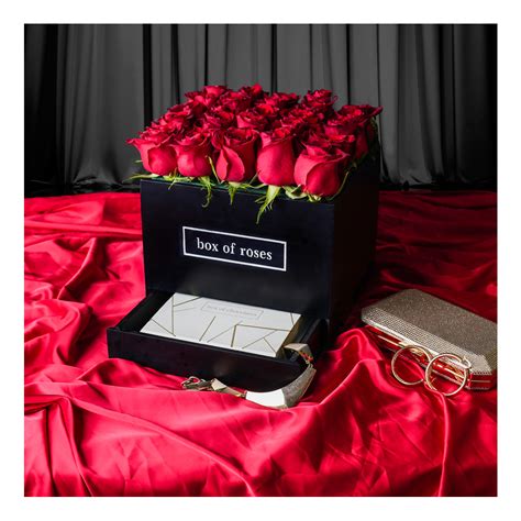 25 roses – Box of Roses Egypt