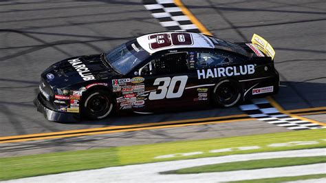 Frankie Muniz crashes hard in ARCA race, picks up first DNF | Fox News