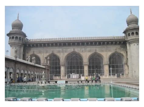 Corona scare: No impact on mosques