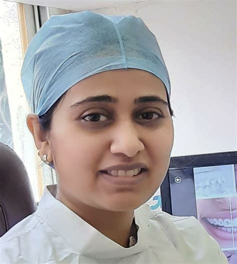 Crowns & Roots Dental Clinic