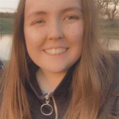 Sara - English teacher - ₹2675/h