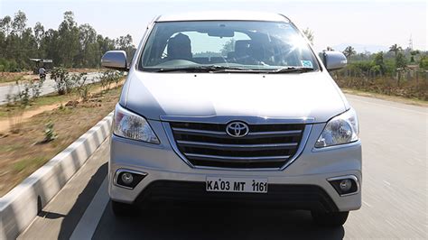 Toyota Innova 2015 2.5G 7 Seater Exterior Car Photos - Overdrive