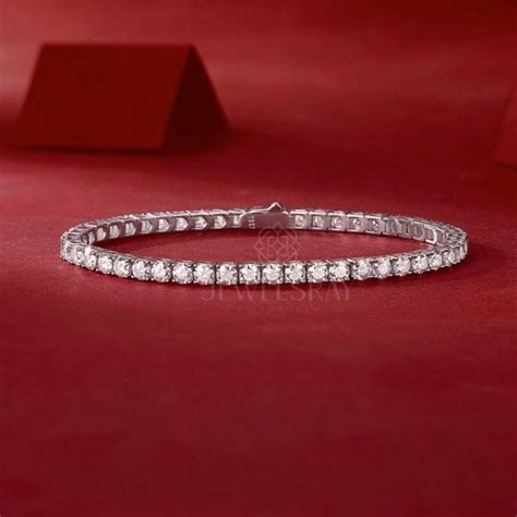 10 Model Gelang Pesta Wanita Terbaik, Aksesoris yang Elegan!