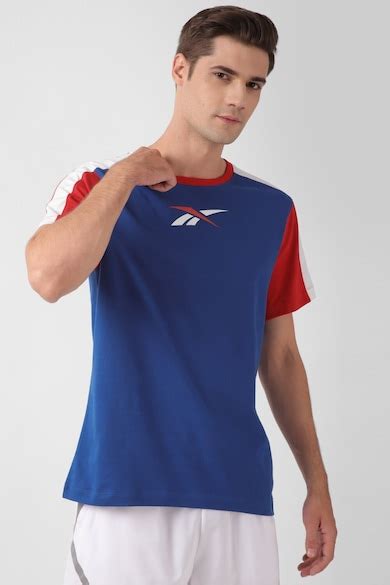Reebok India Official | Reebok Men T Shirt Online at reebok.abfrl.in ...