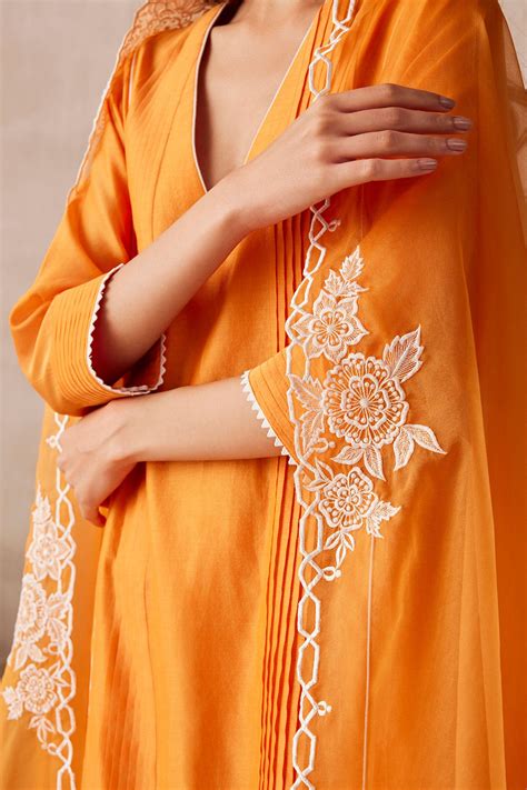 Sunset Bliss Kurta Set – Sureena Chowdhri