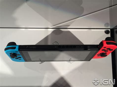 Slideshow: Close-Up Pictures of Nintendo Switch