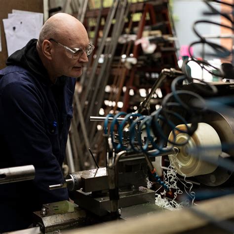 Model Engineering Machining 的图像结果