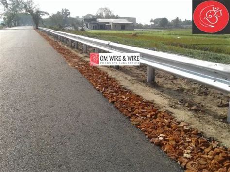 W Beam Highway Crash Barrier - Thrie Beam Highway Crash Barrier Trader ...