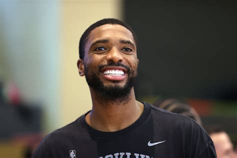 Who is Mikal Bridges' girlfriend, Grainger Rosati? | The US Sun