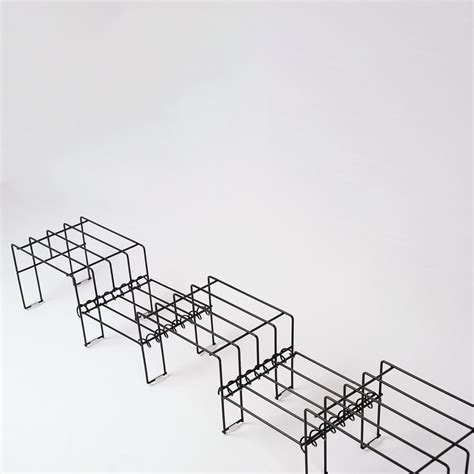 Black Moso plant stand for 7 pots – Meshable