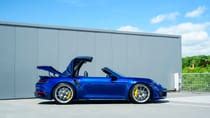 Porsche 911 Turbo Interior Layout & Technology | Top Gear