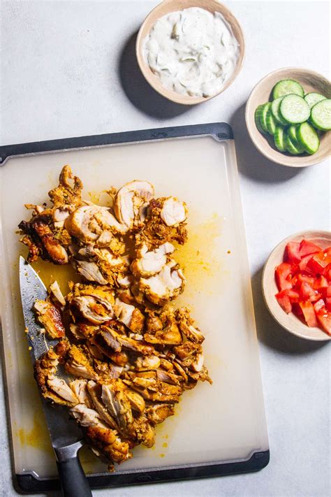 Easy 5 Ingredient Chicken Pitas - Sweetphi