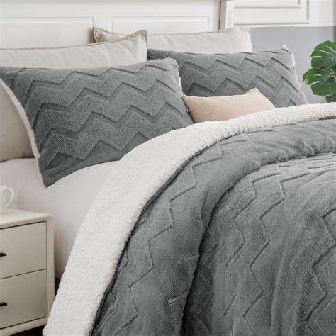 Amazon.com: BEDELITE Fluffy King Size Comforter Set - Super Soft Sherpa ...