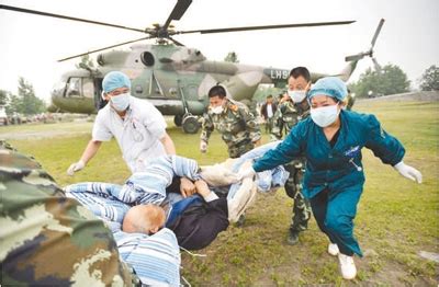 汶川大地震九周年 网友发帖寻找地震中逝去妈妈的回忆_凤凰资讯