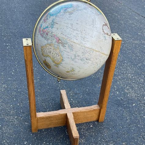 Large World Globe 的图像结果