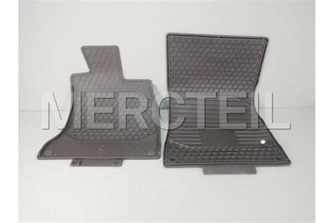 Buy the spare part Mercedes-Benz A22268045488U51 mat