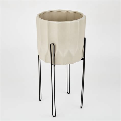 Buy Gloria Argil Ceramic Planter with Metal Stand from Home Centre at ...