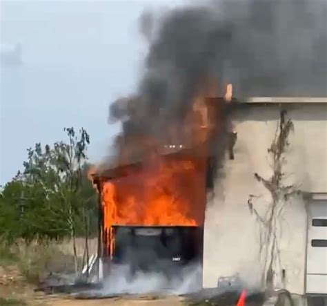 Firefighters battle East Syracuse warehouse fire in 90-degree weather ...