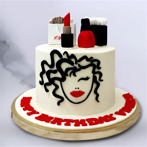 Lady Face Cake | female trendy birthday cake | Female makeup birthday ...